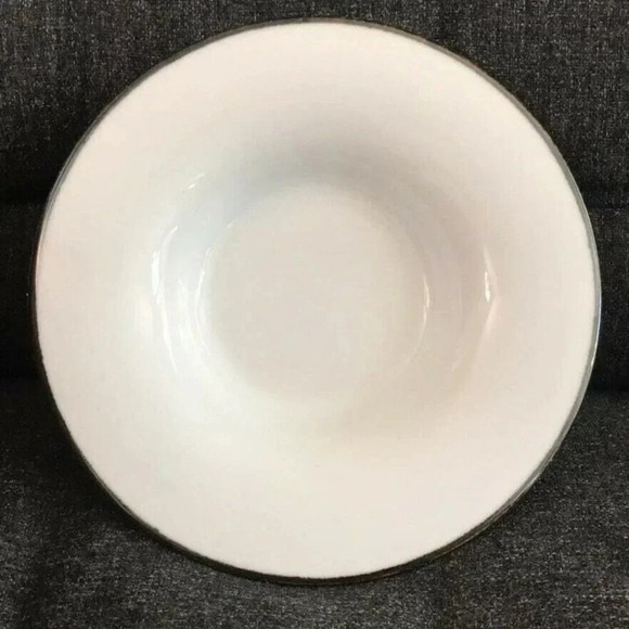 Ariane Design by Vavro Deep 10" Plate Fine Porcelain Replacement - Picture 3 of 5